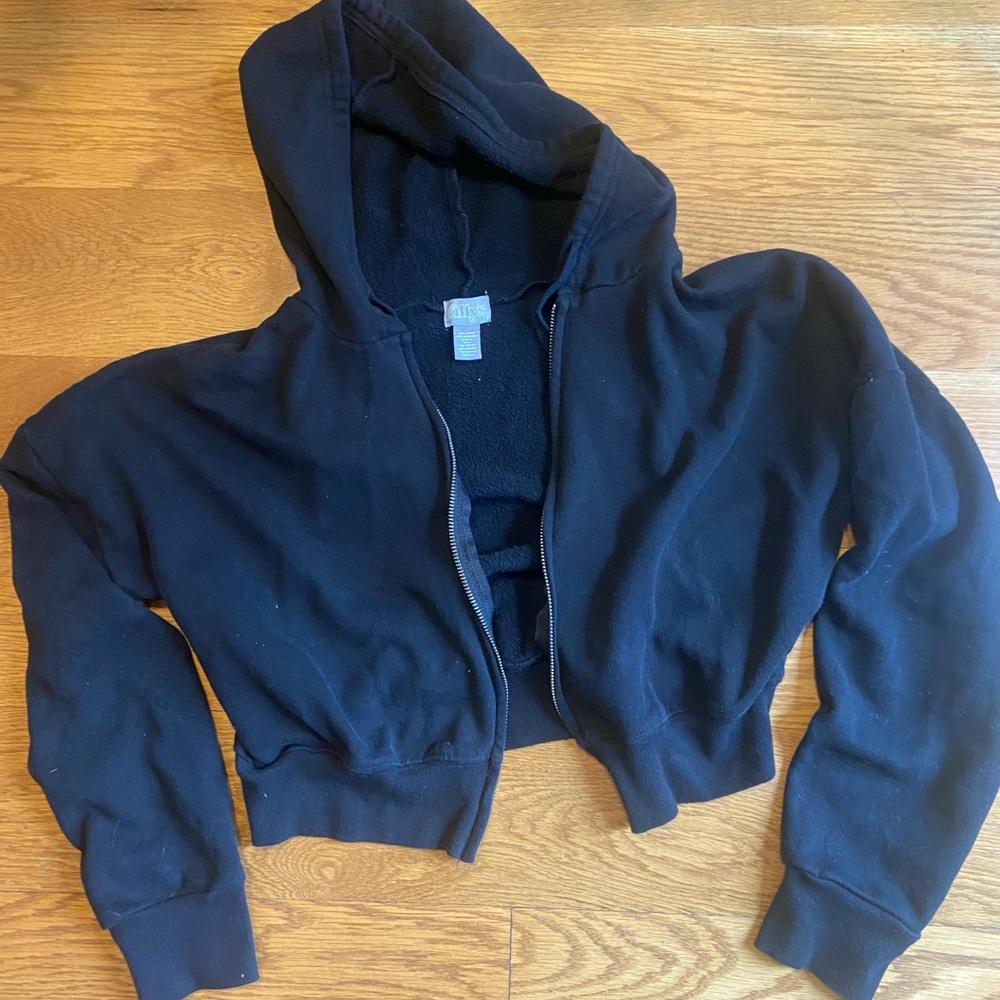 Tilly’s Black Cropped Hoodie